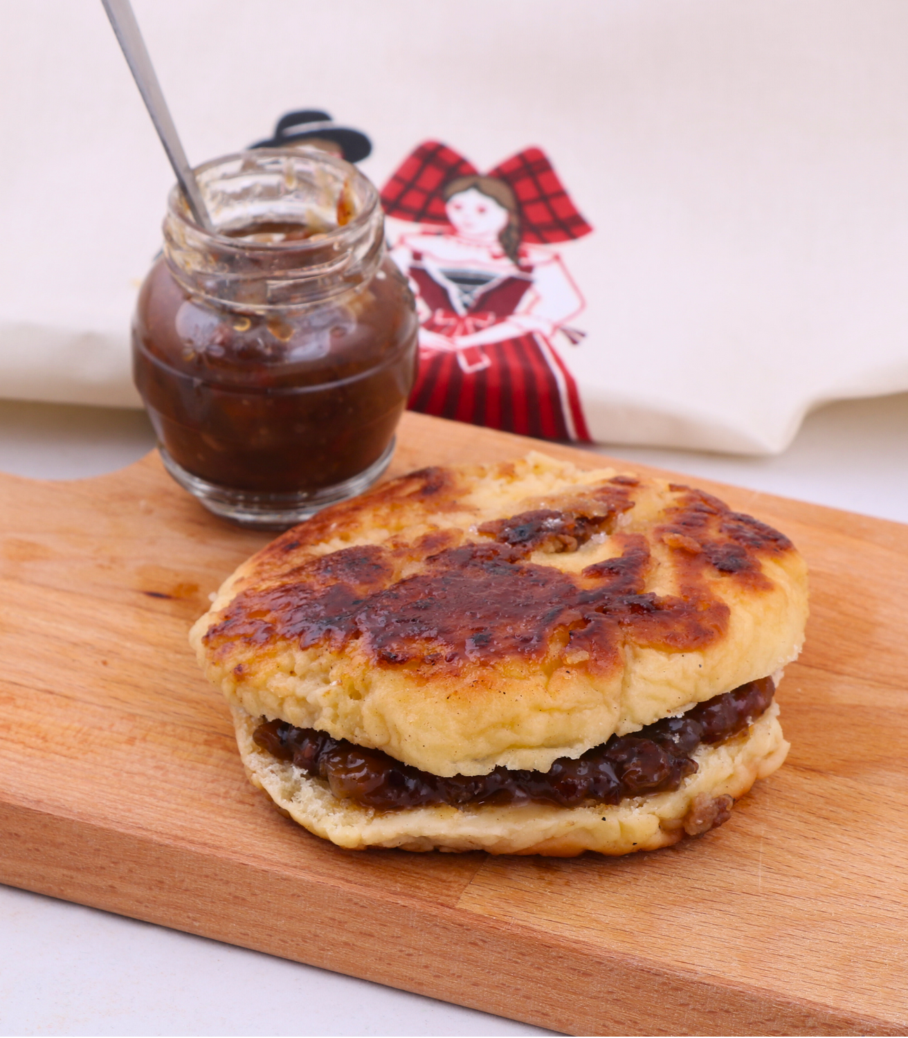 dampfnuddle sucrée fourrée